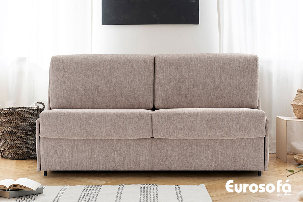 Sofá cama compacto con sistema de apertura
